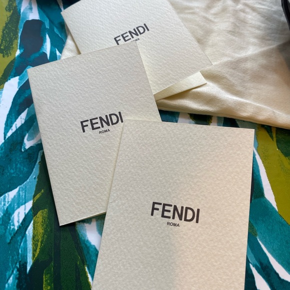 Men’s Fendi Flip Flops size 10 - Picture 8 of 9